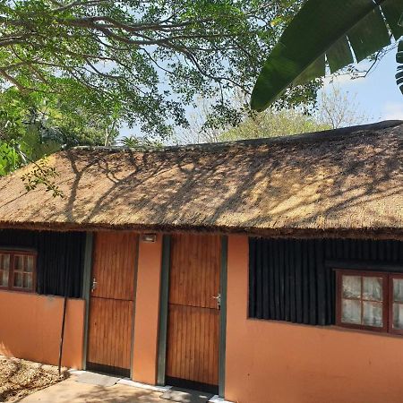 Pumusa Bushcamp 赫卢赫卢韦 外观 照片