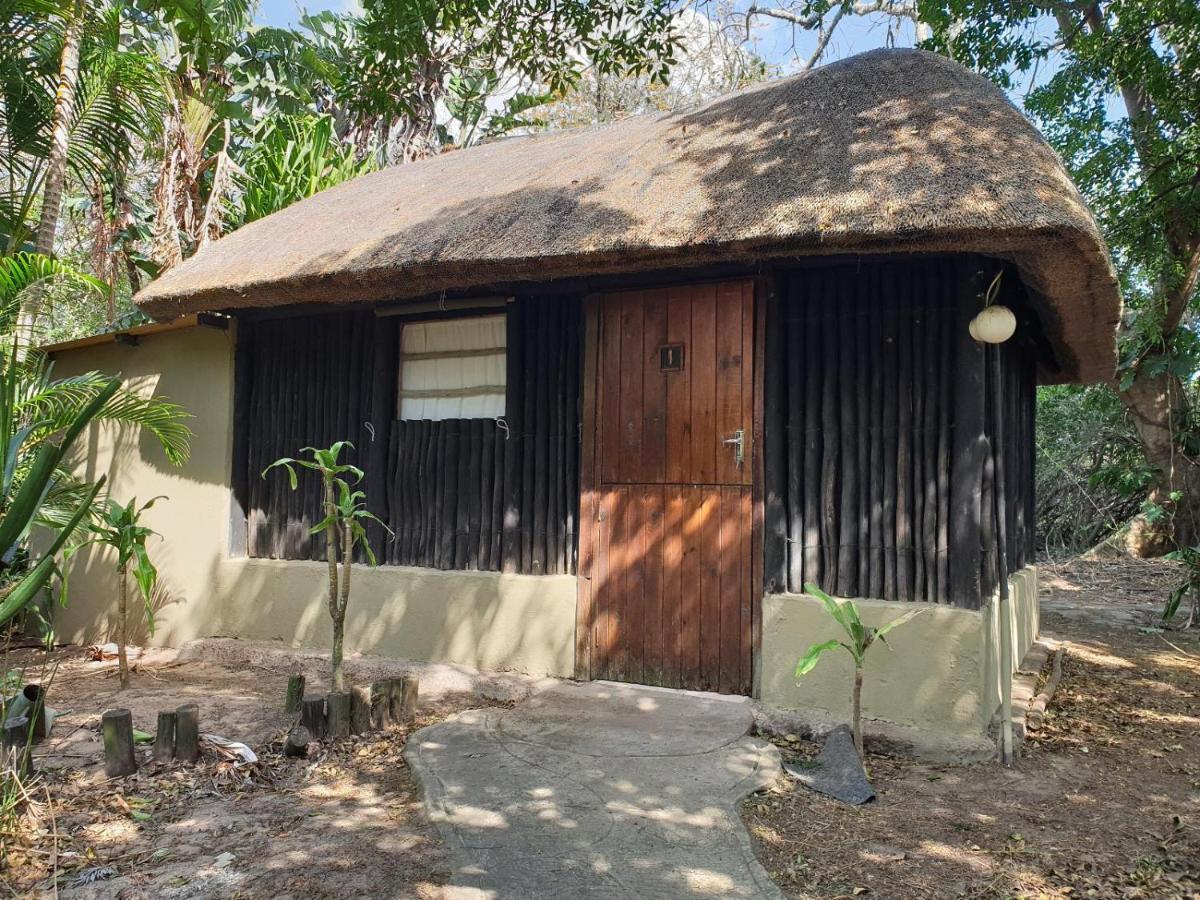 Pumusa Bushcamp 赫卢赫卢韦 外观 照片