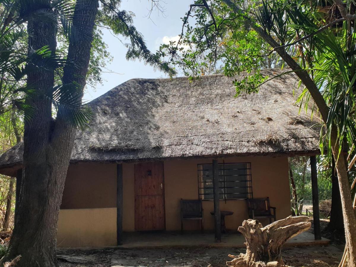 Pumusa Bushcamp 赫卢赫卢韦 外观 照片